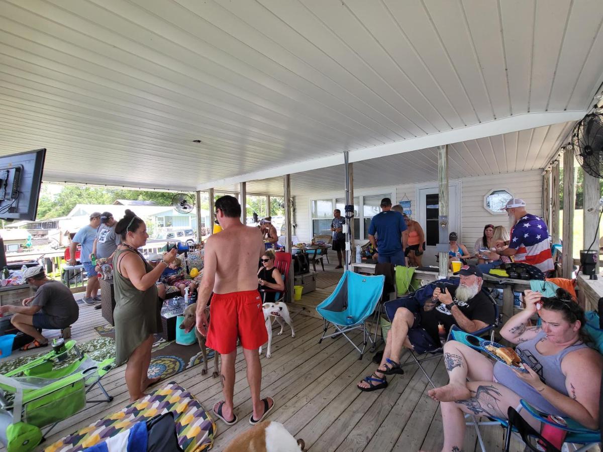 The Fifth Promise - A Cozy Lakehouse Retreat Chipley Bagian luar foto